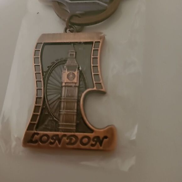 London Keychain - Picture 3 of 3